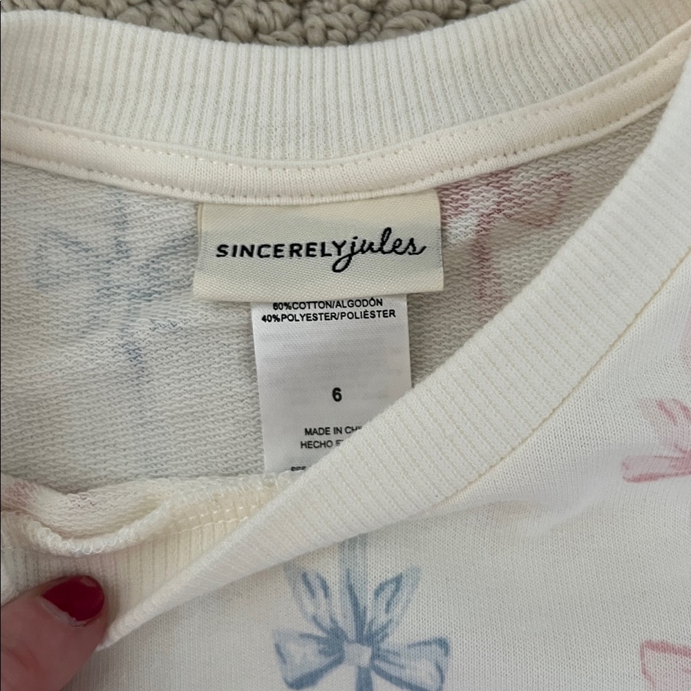 Sincerly Jules Kids Lounge Set - White with Pink and Blue Bows - Picture 3 of 5